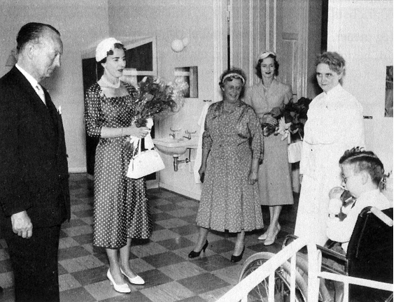 1953